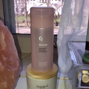 Glossier Solution
